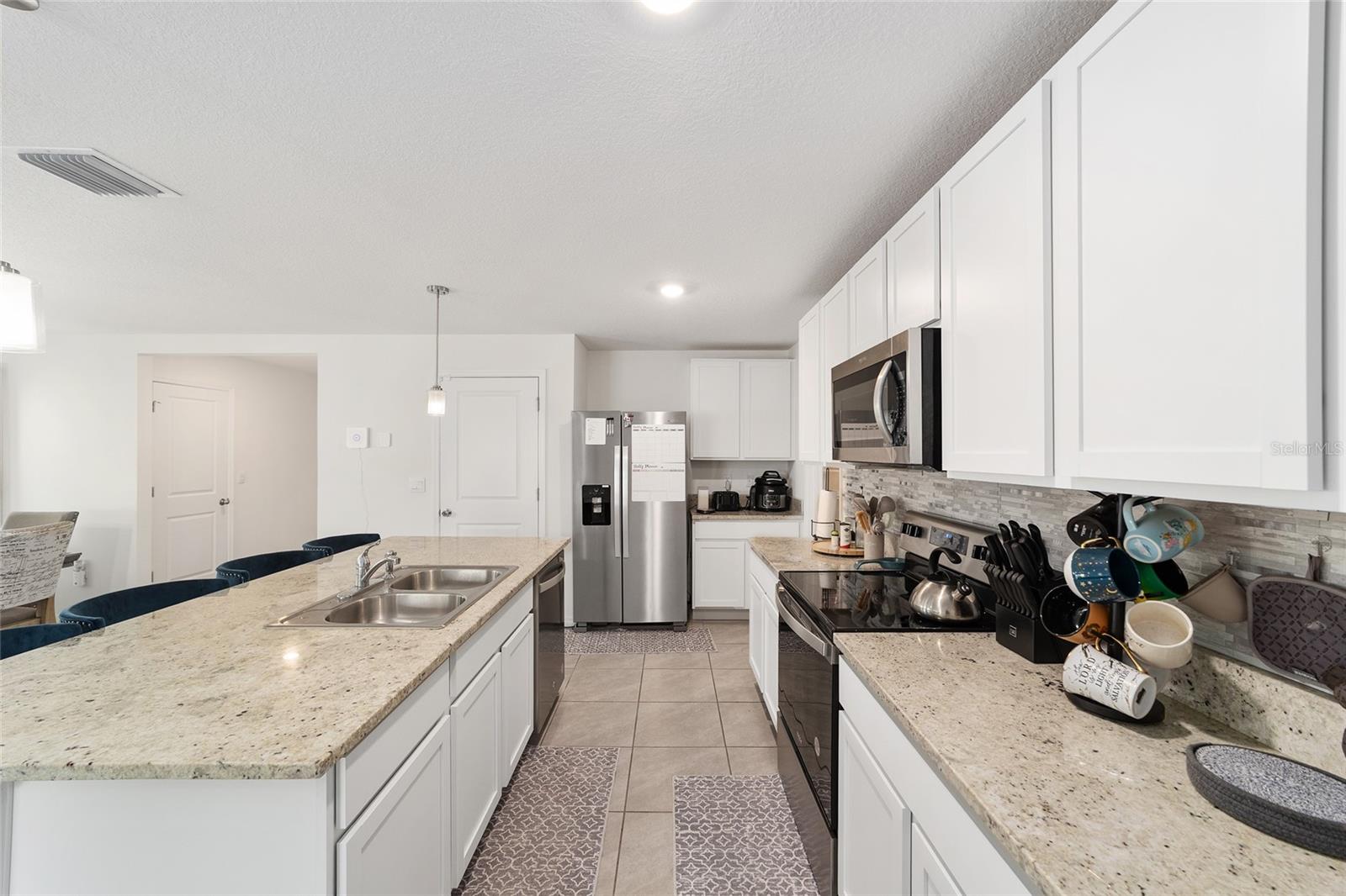 Image 18 of 51 For 8696 46th Avenue