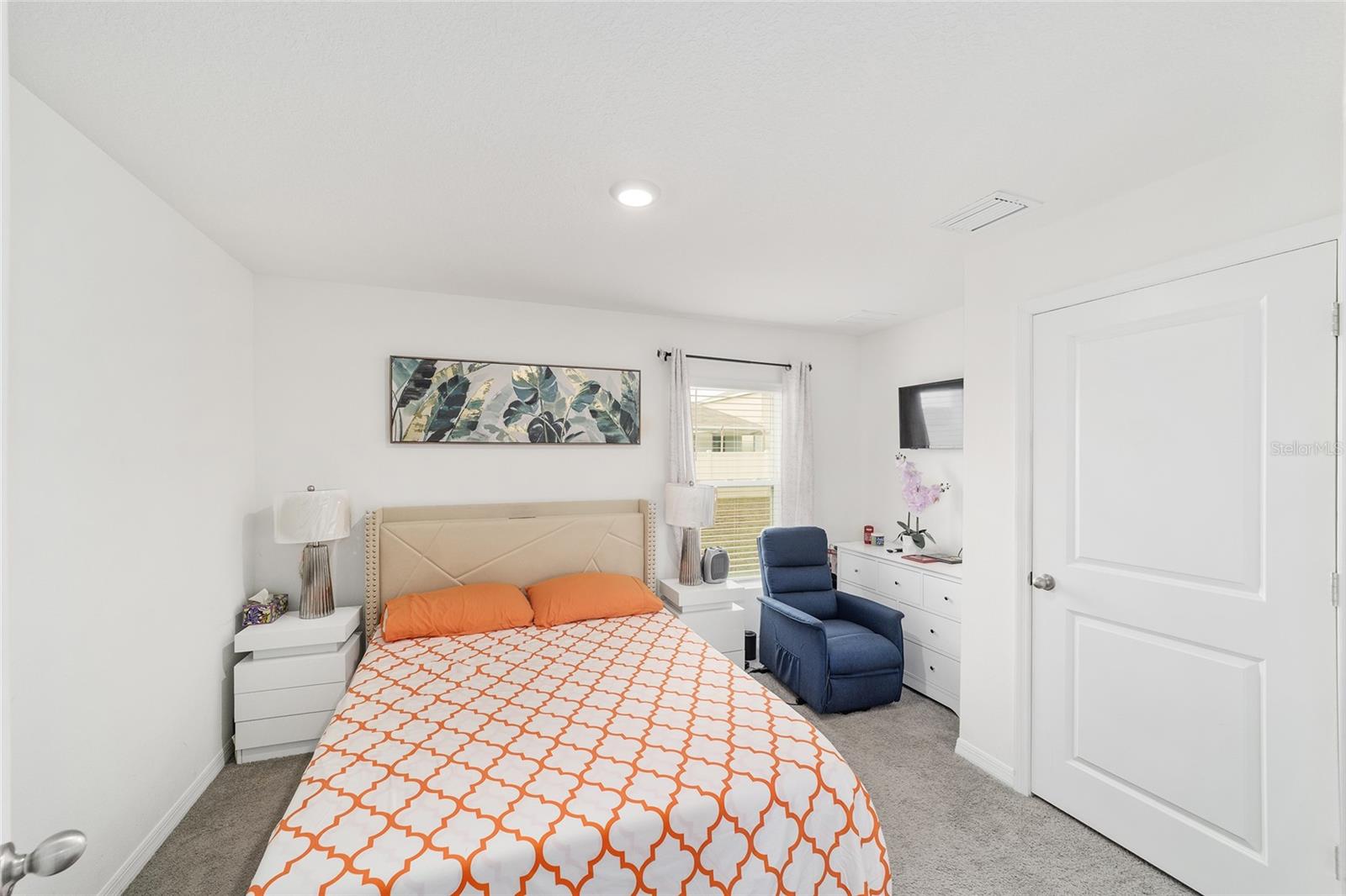 Image 21 of 51 For 8696 46th Avenue