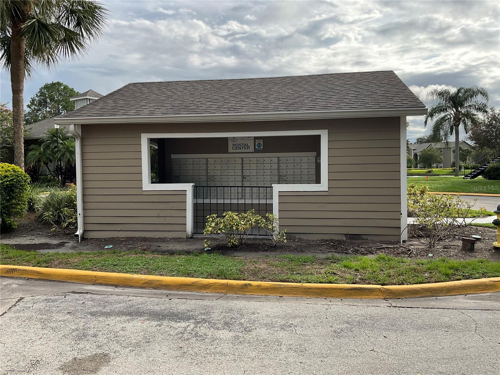 Image 23 of 27 For 4740 Walden Circle 14