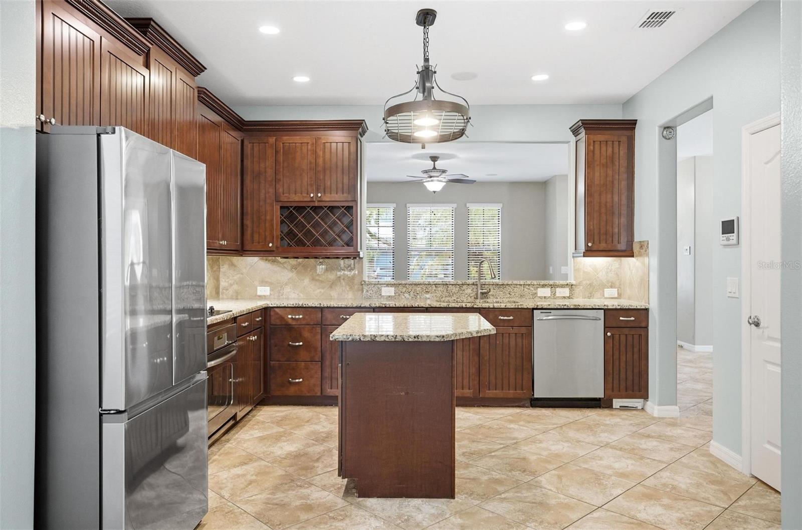 Image 15 of 70 For 1972 Fishtail Fern Way