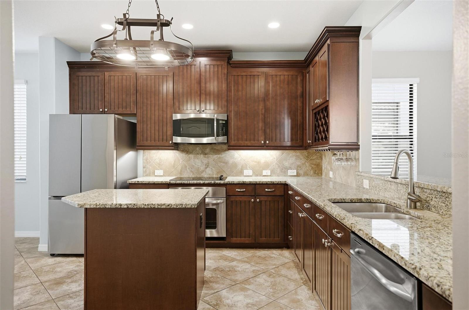 Image 16 of 70 For 1972 Fishtail Fern Way