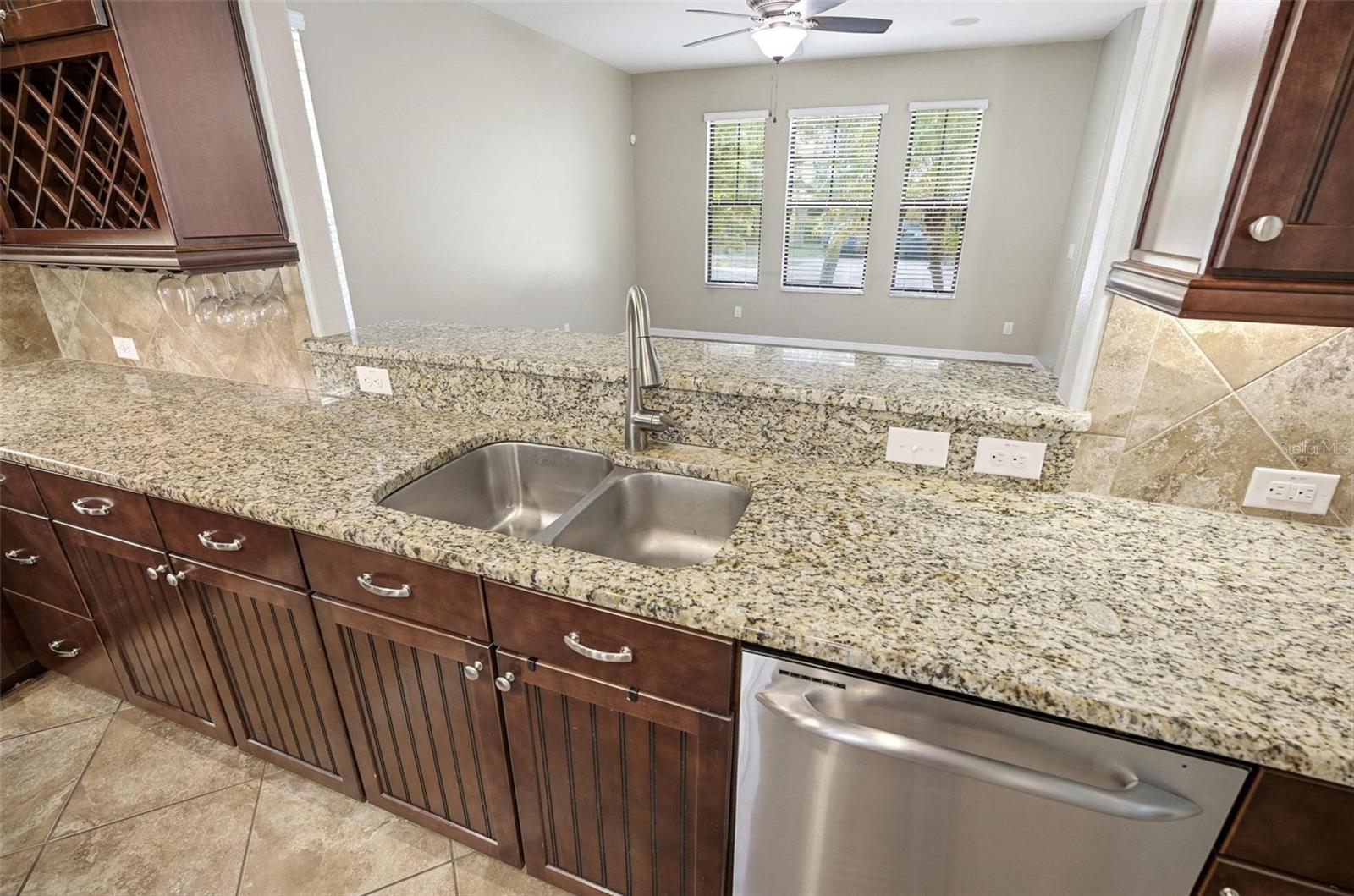 Image 17 of 70 For 1972 Fishtail Fern Way