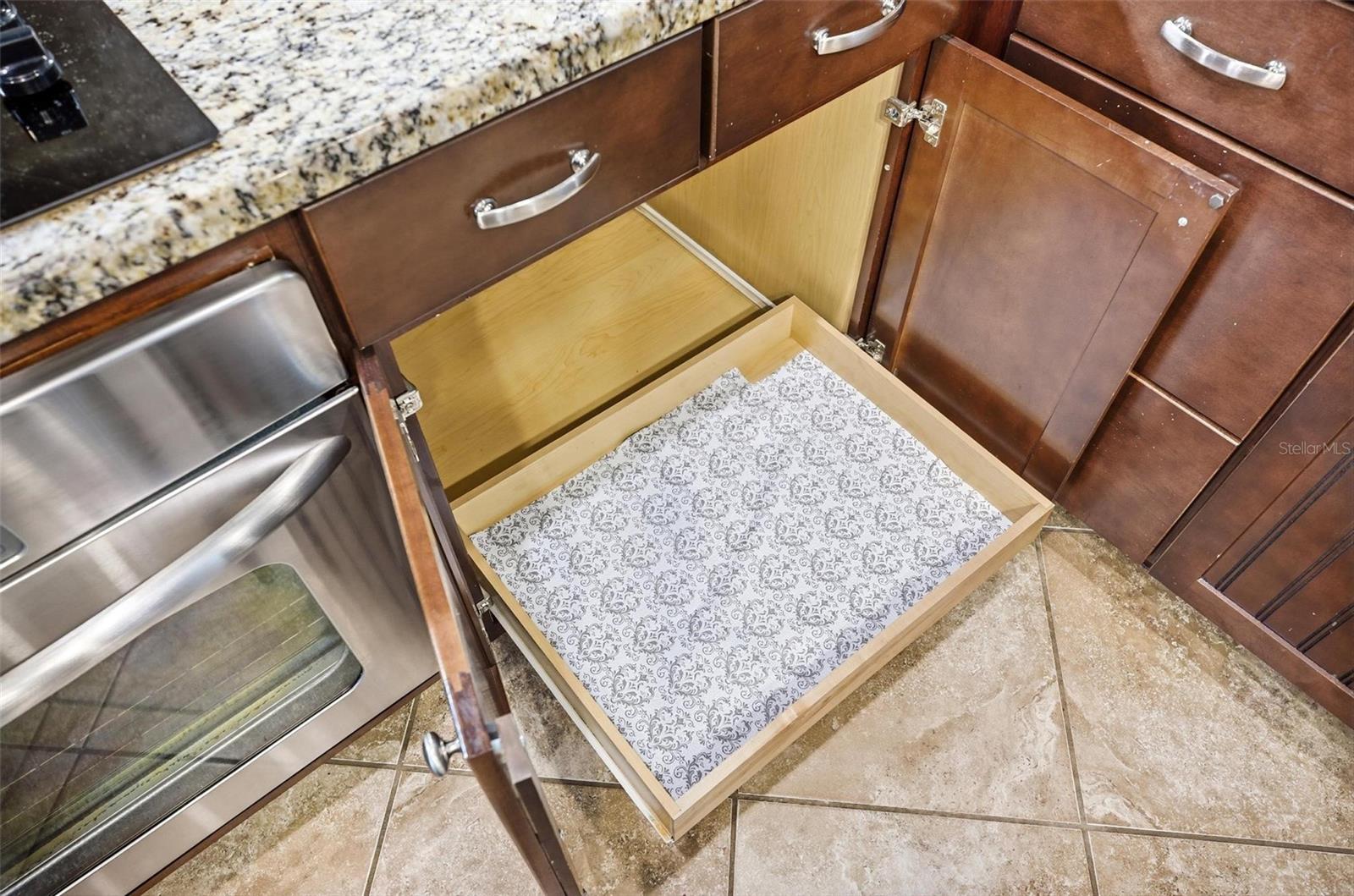 Image 22 of 70 For 1972 Fishtail Fern Way