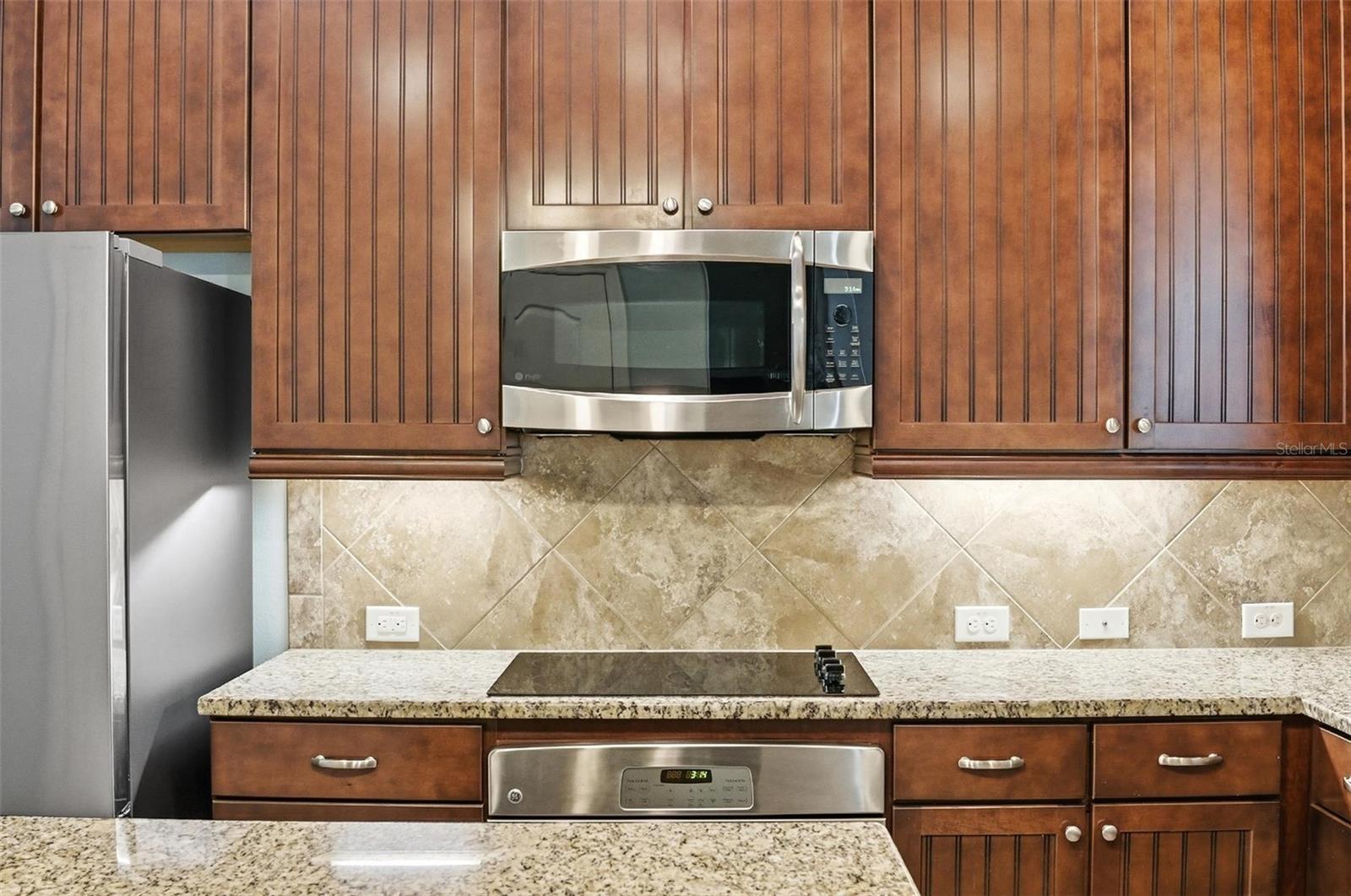 Image 24 of 70 For 1972 Fishtail Fern Way