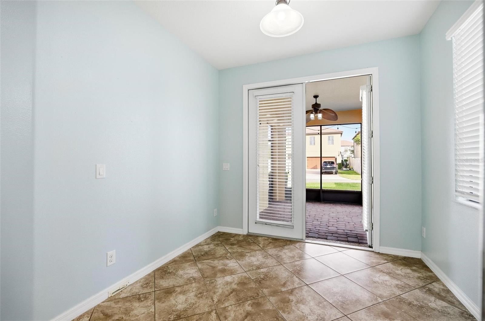 Image 28 of 70 For 1972 Fishtail Fern Way