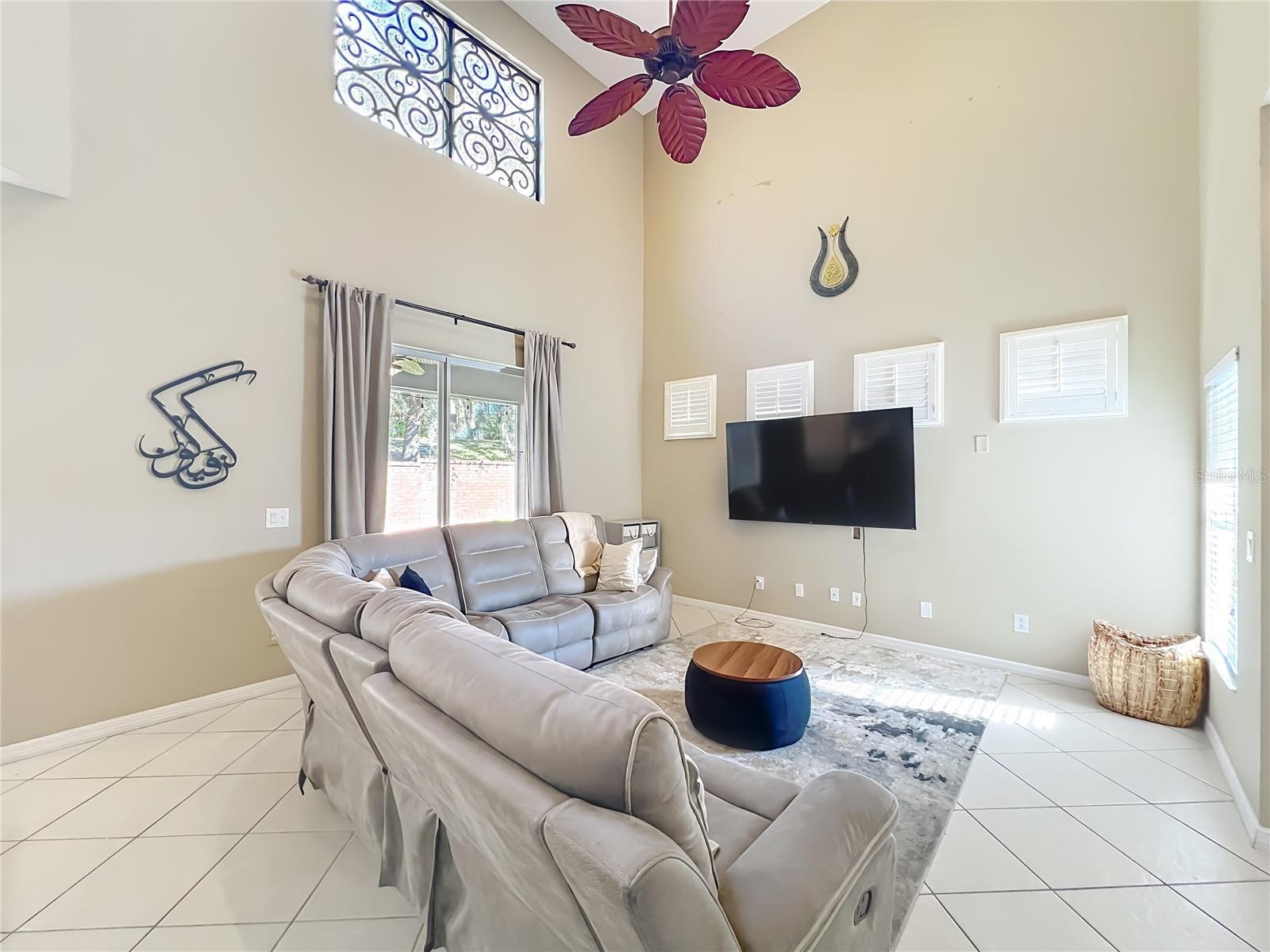 Image 22 of 58 For 1116 Limestone Run