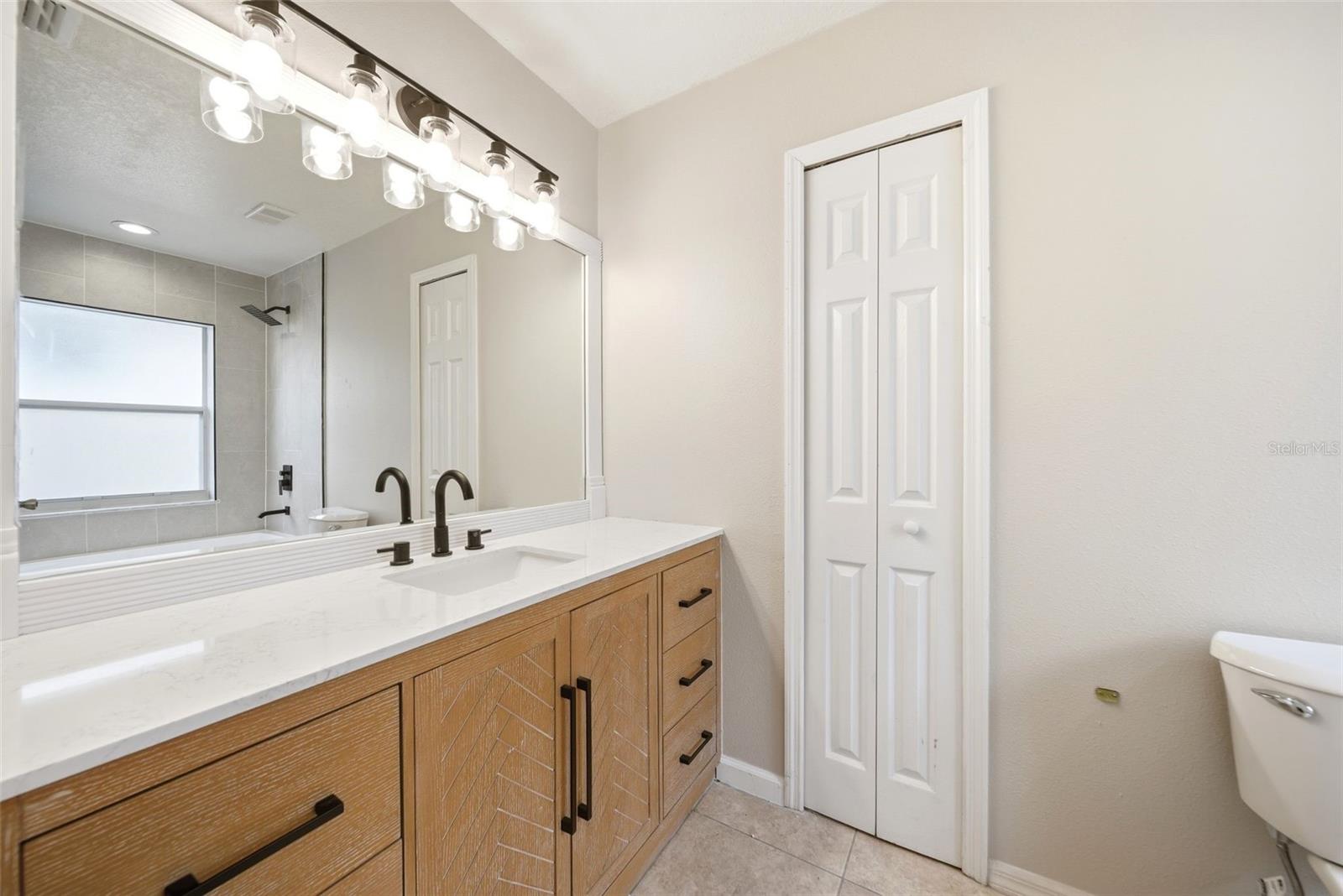 Image 10 of 21 For 245 Hollingshead Loop