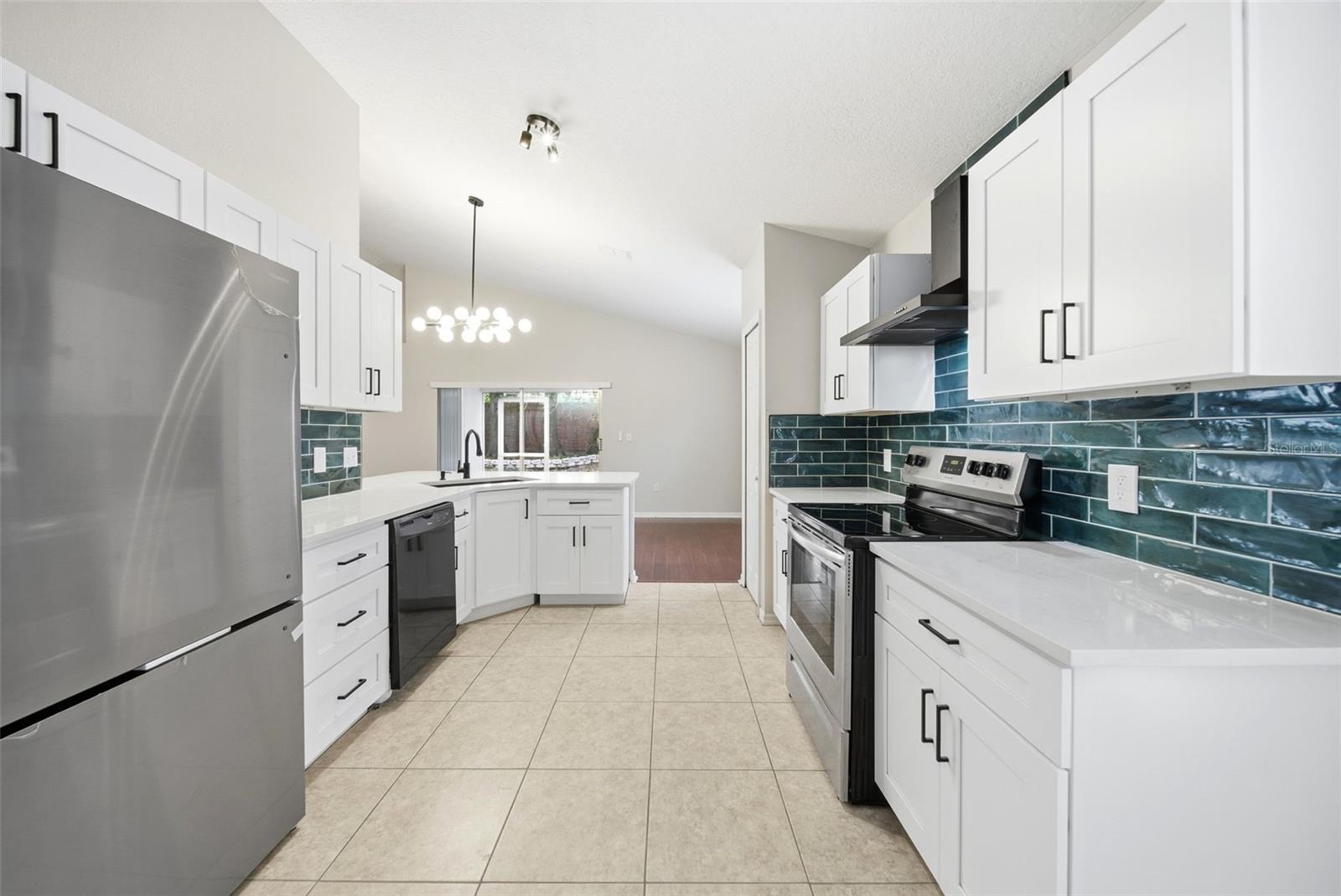 Image 5 of 21 For 245 Hollingshead Loop