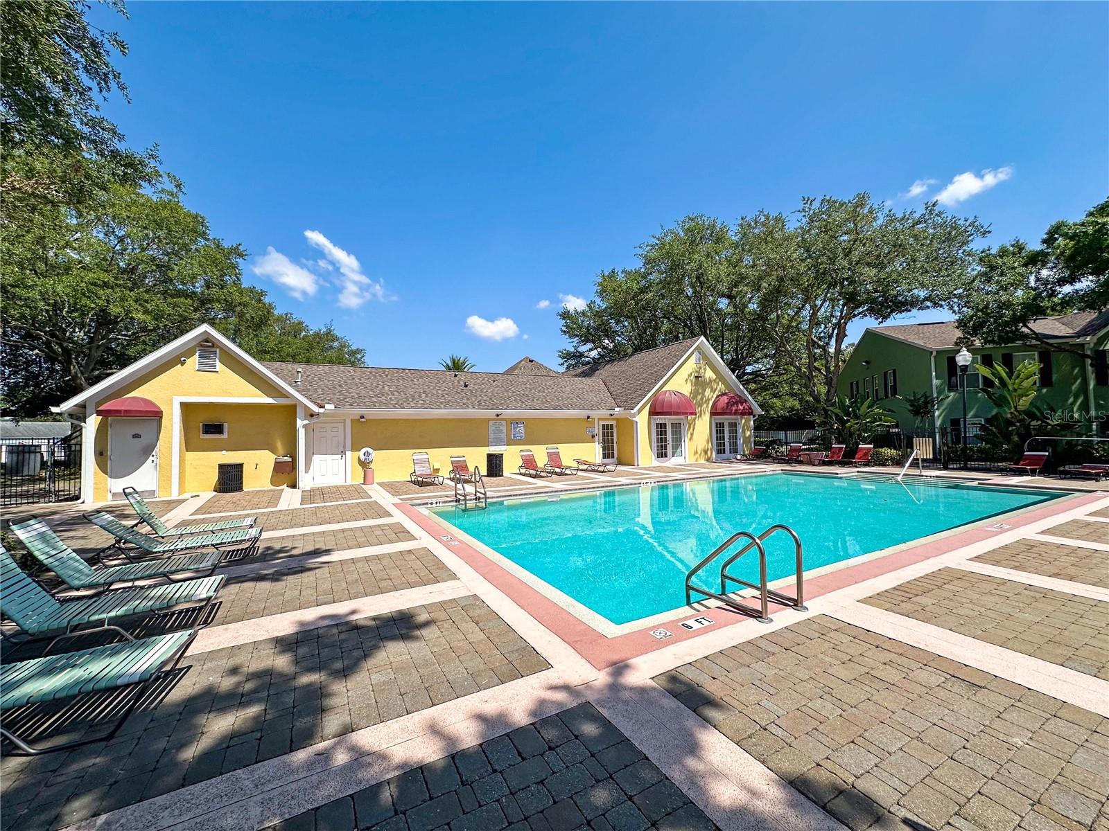 Image 14 of 16 For 2077 Dixie Belle Drive 2077h