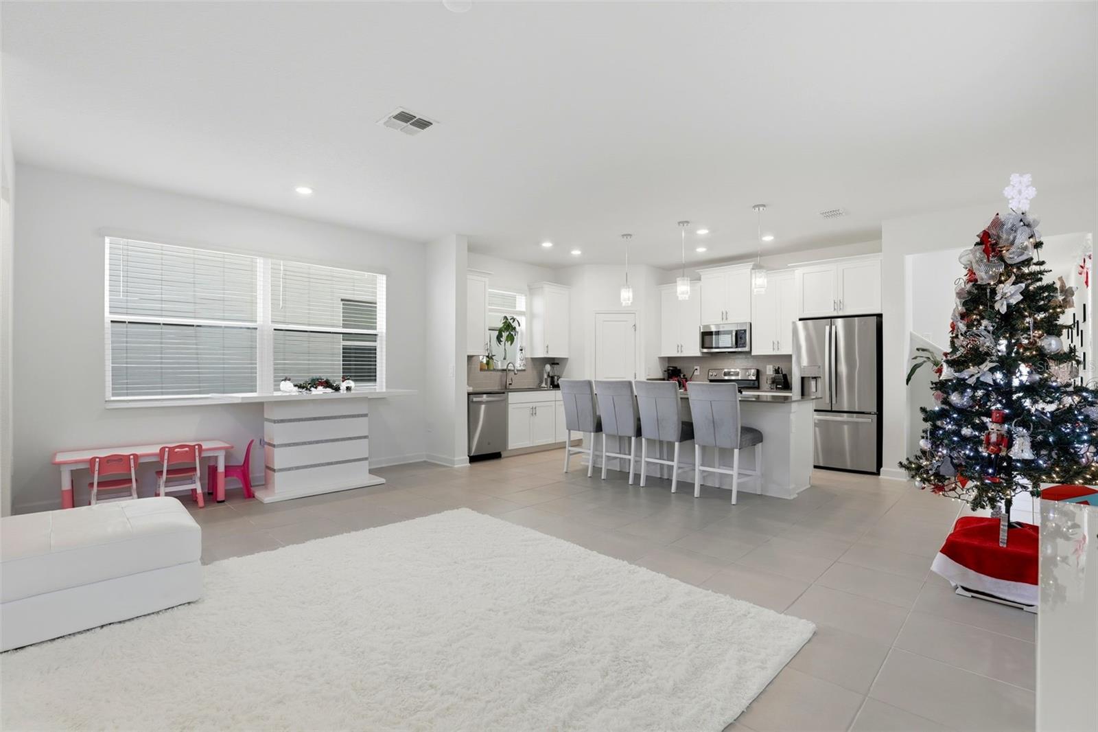 Image 13 of 41 For 9775 Introduction Way