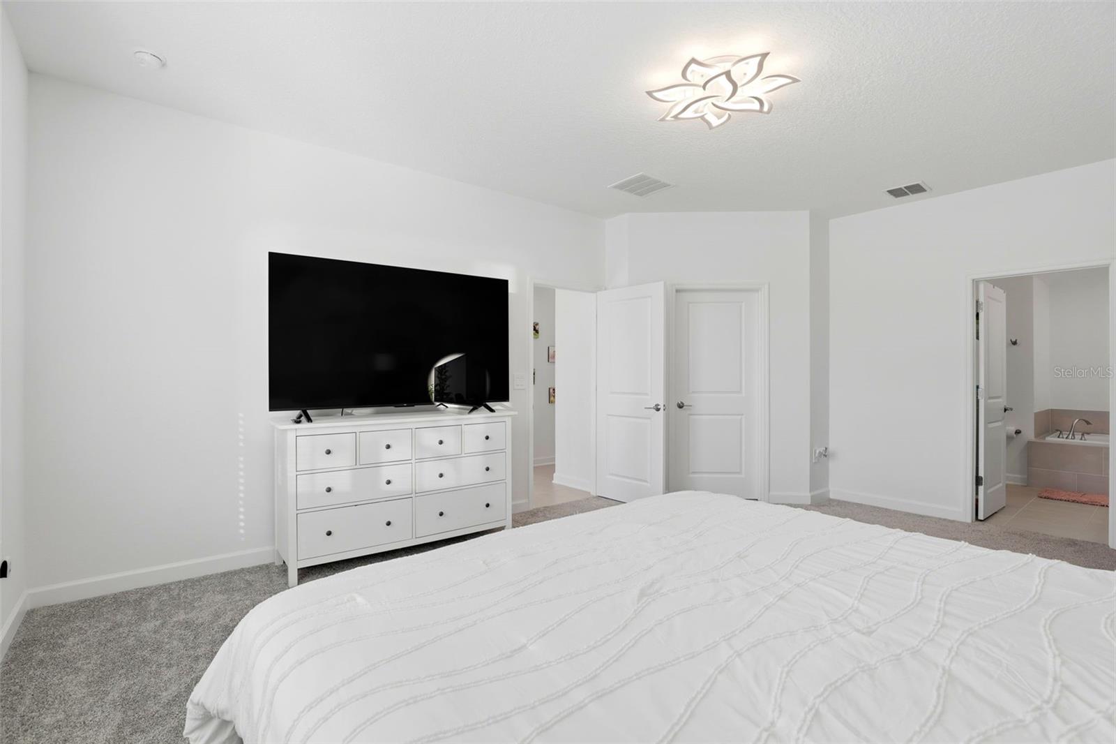 Image 16 of 41 For 9775 Introduction Way