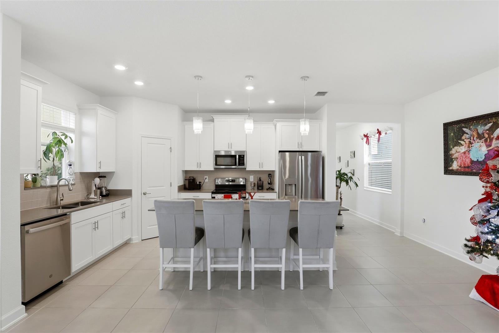 Image 8 of 41 For 9775 Introduction Way