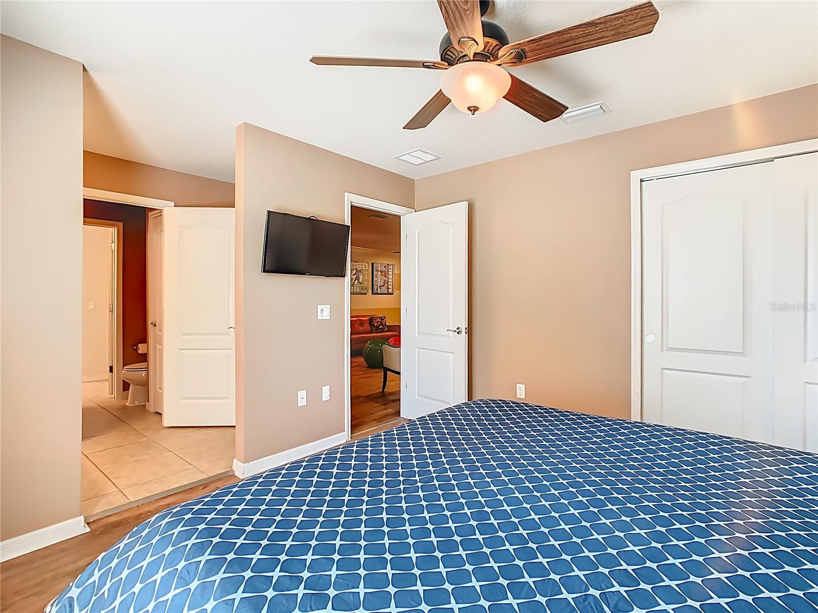 Image 32 of 100 For 2187 Tripoli Court