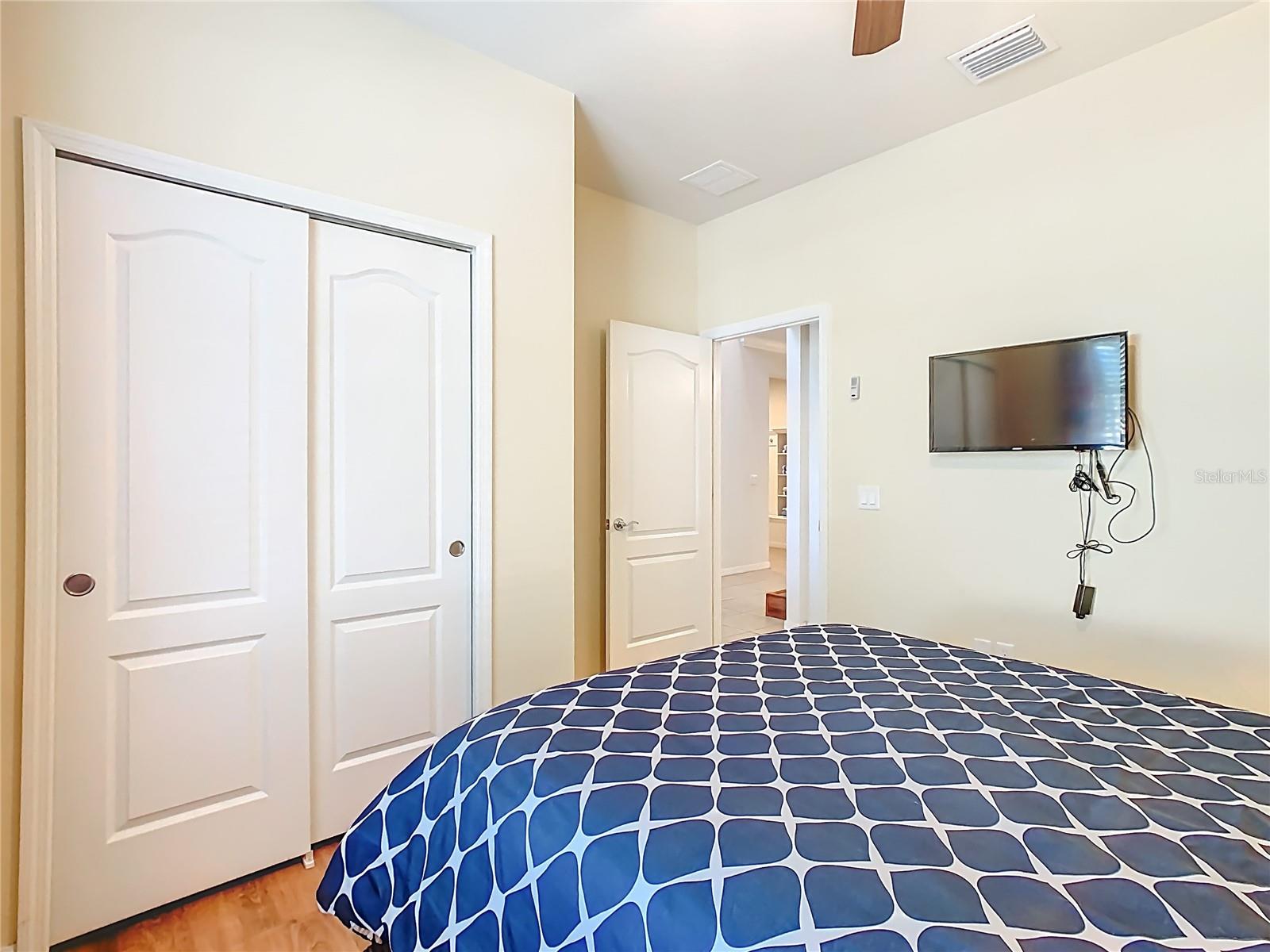 Image 46 of 100 For 2187 Tripoli Court