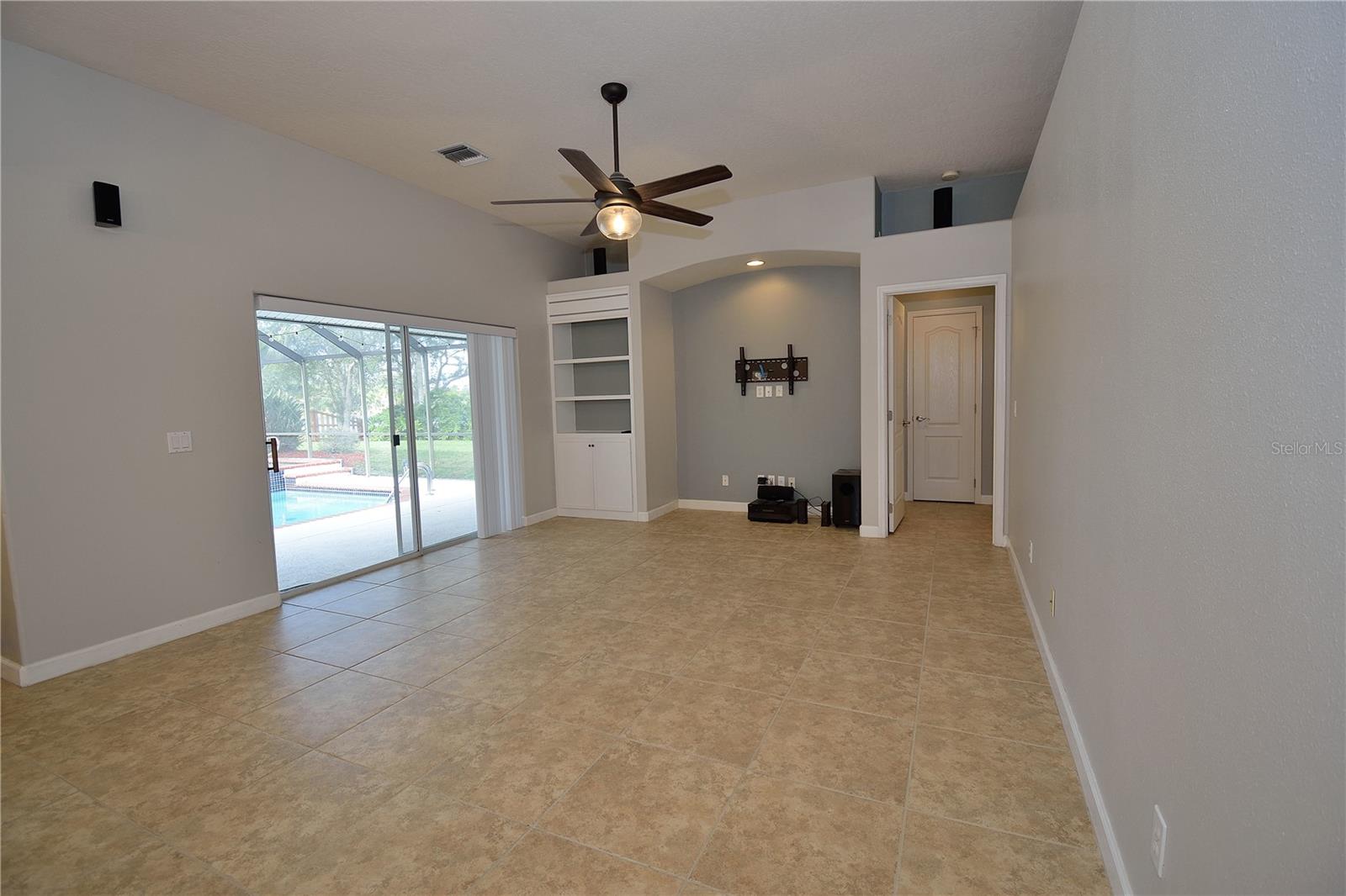 Image 10 of 31 For 2220 Stone Lake Drive