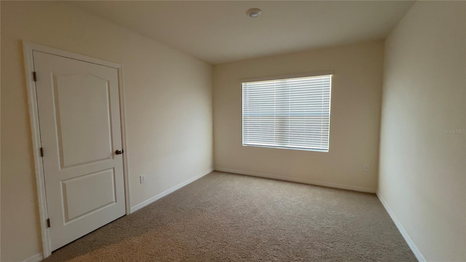 Image 4 of 16 For 3221 Belize Place