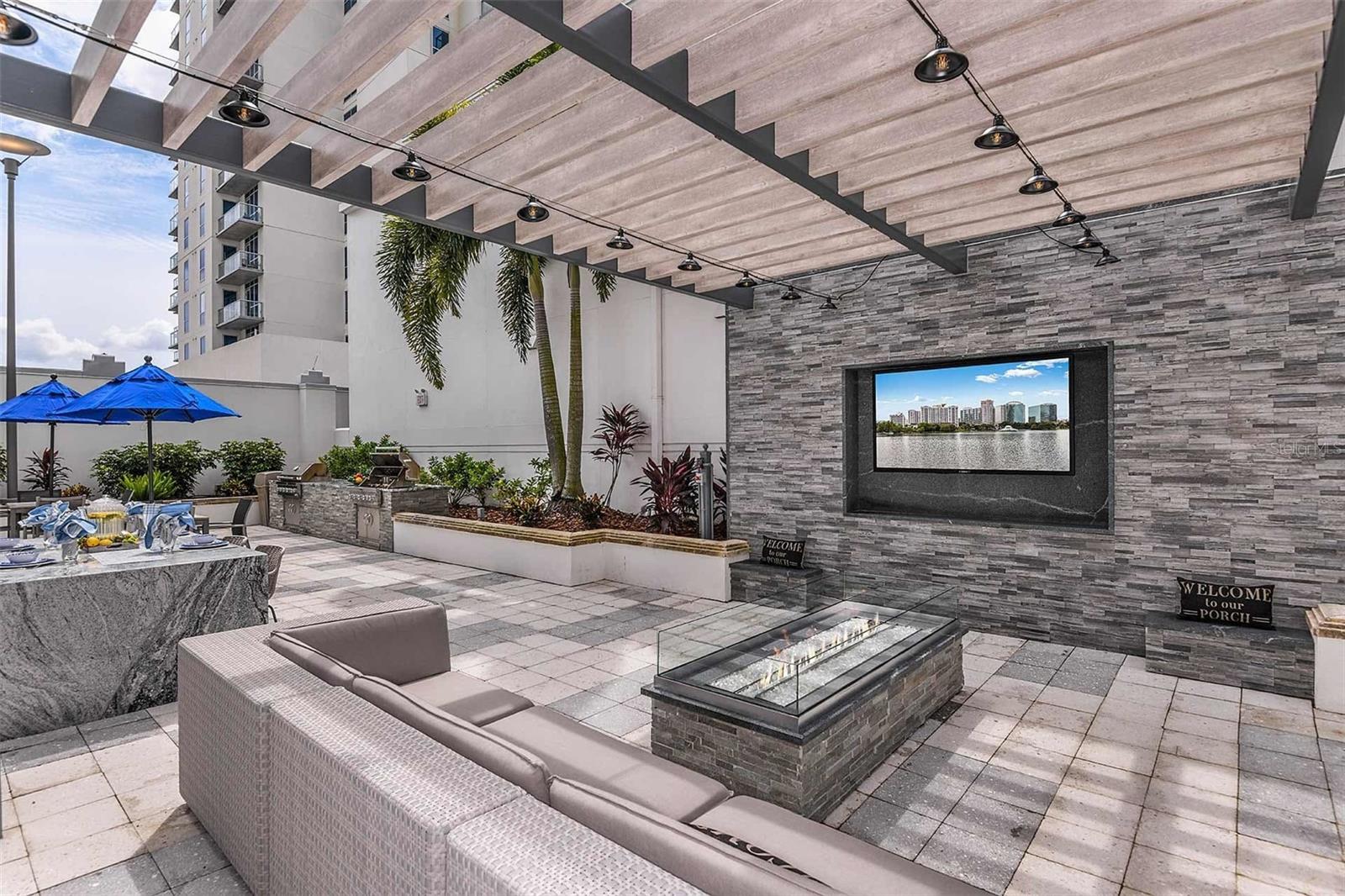 Image 18 of 22 For 413 Pine Street