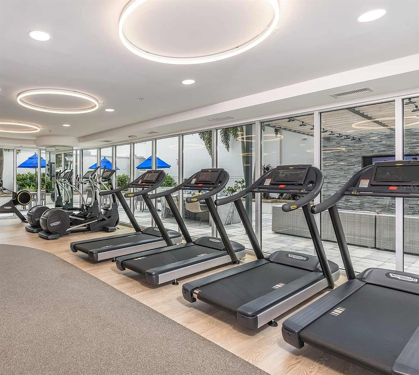 Image 9 of 22 For 413 Pine Street