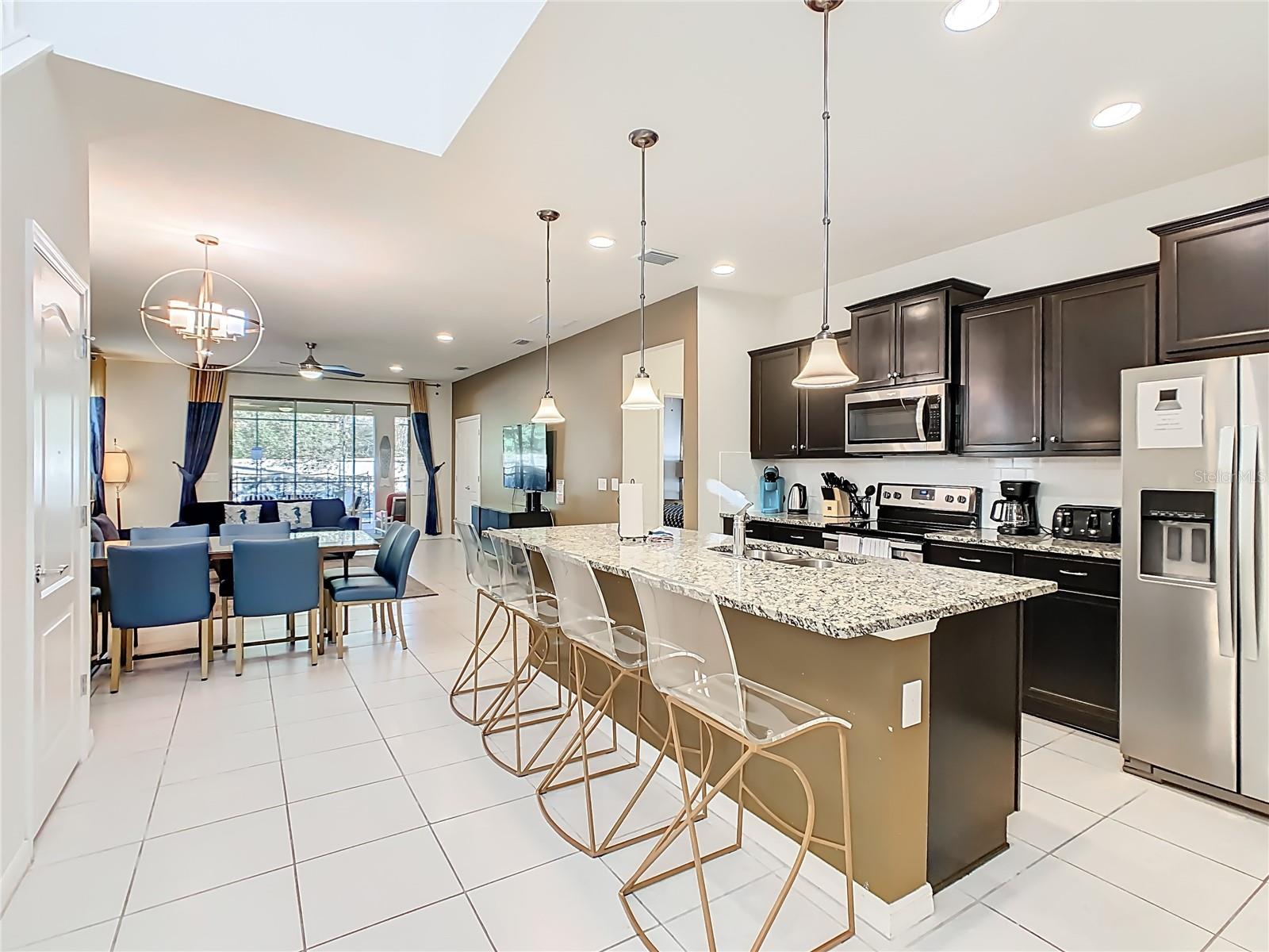 Image 4 of 87 For 1805 Nice Court