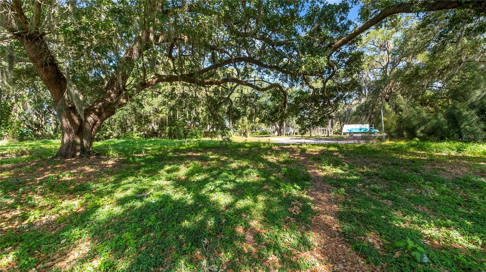 Image 10 of 57 For 1500 Hoagland Boulevard