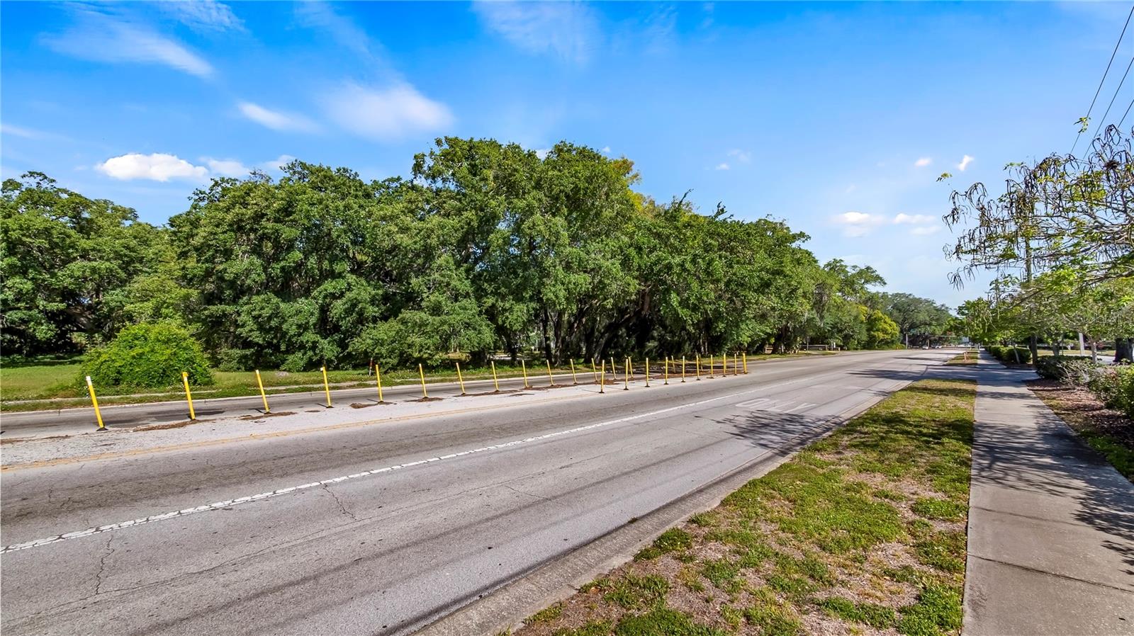 Image 13 of 57 For 1500 Hoagland Boulevard