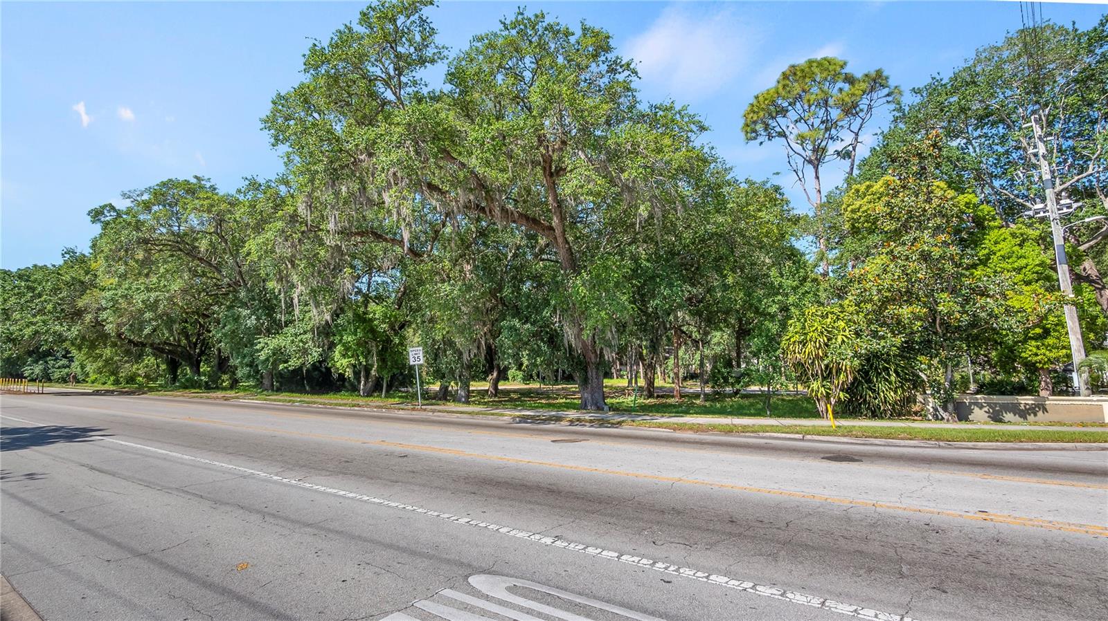 Image 35 of 57 For 1500 Hoagland Boulevard