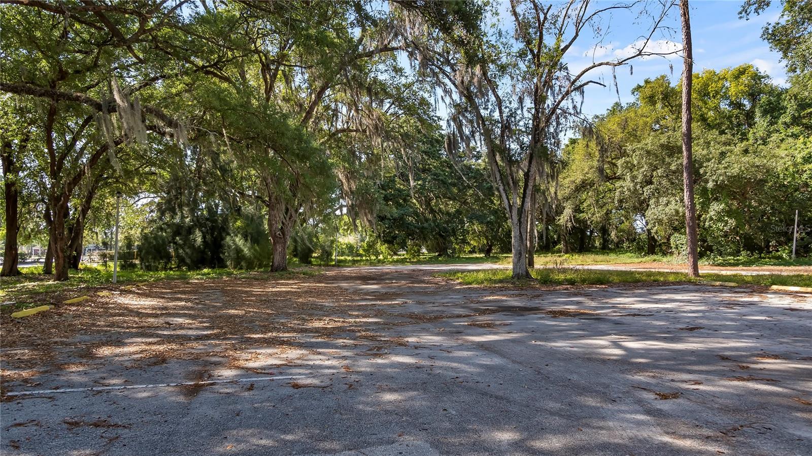 Image 4 of 57 For 1500 Hoagland Boulevard