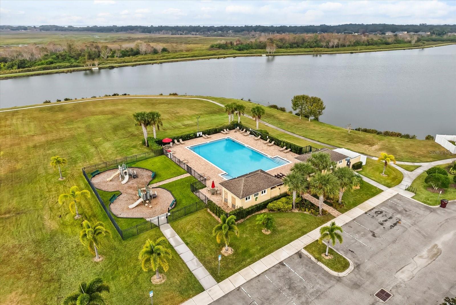 Image 32 of 36 For 4801 Apple Blossom Lane