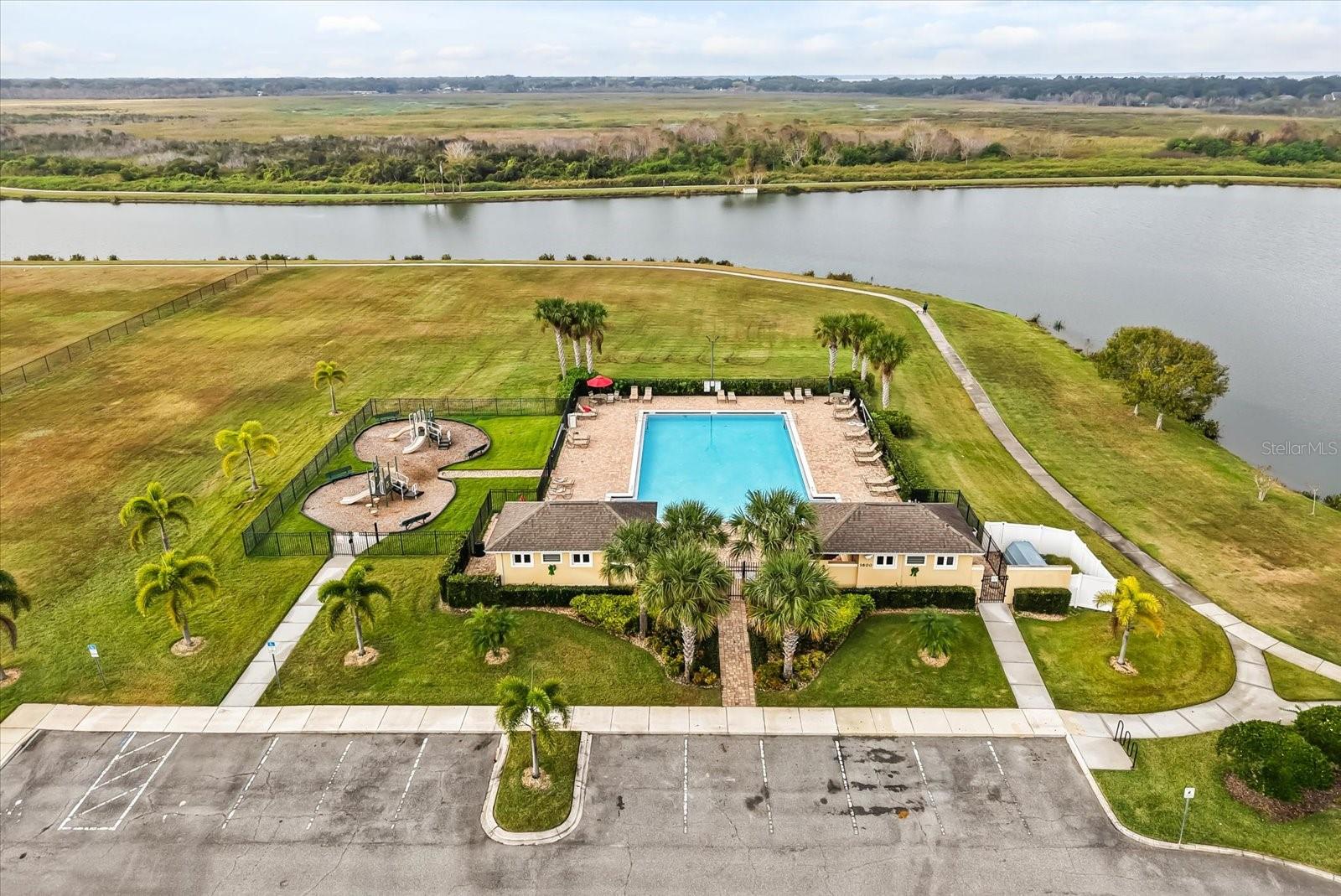 Image 33 of 36 For 4801 Apple Blossom Lane