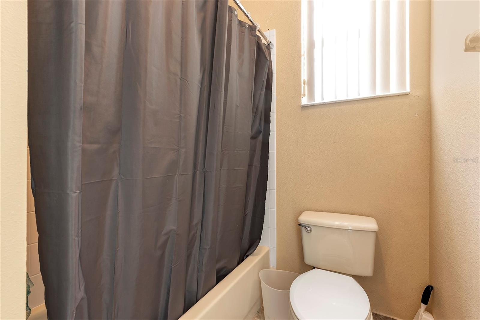 Image 31 of 51 For 14319 Islamorada Drive