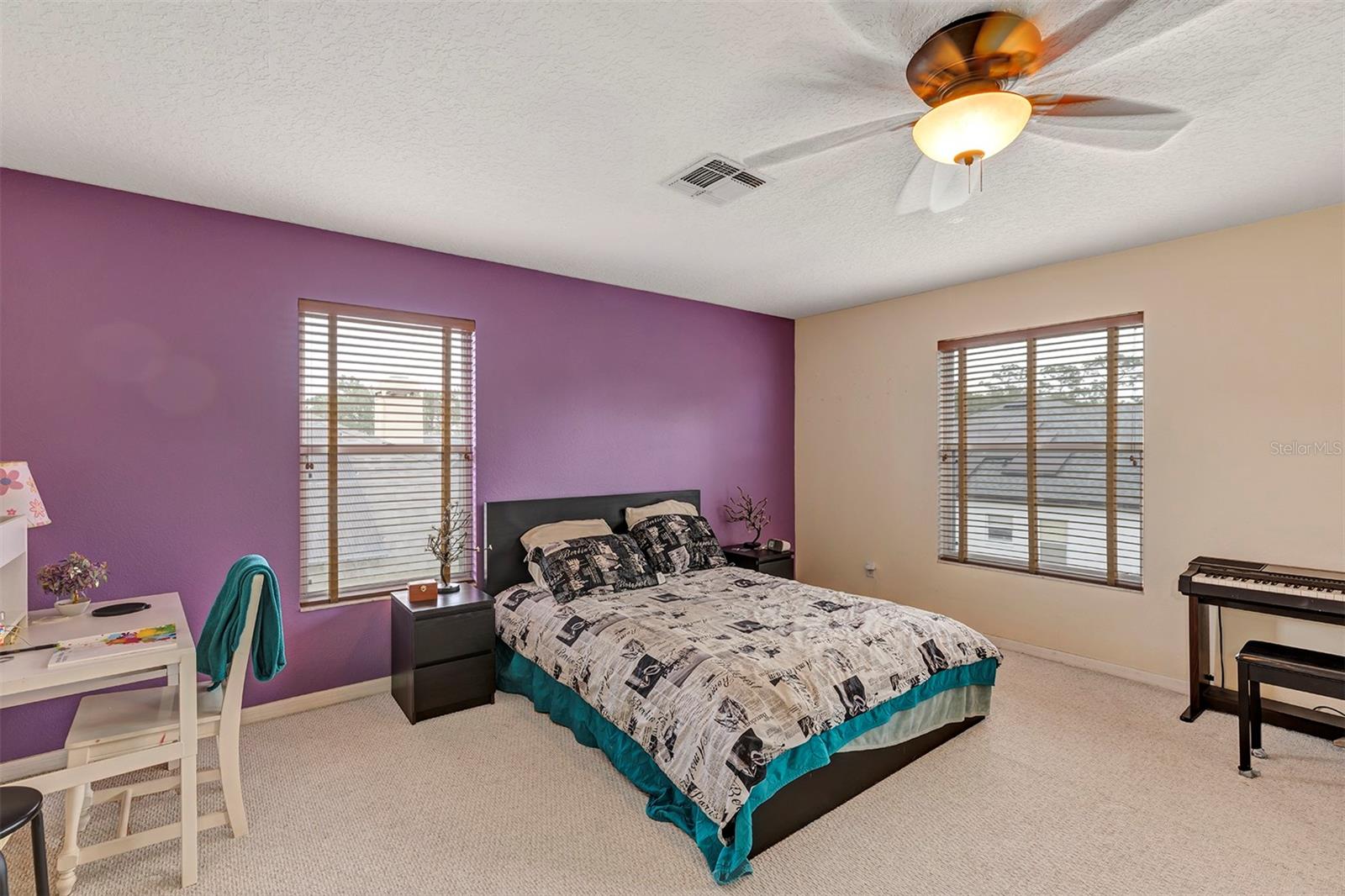 Image 33 of 51 For 14319 Islamorada Drive