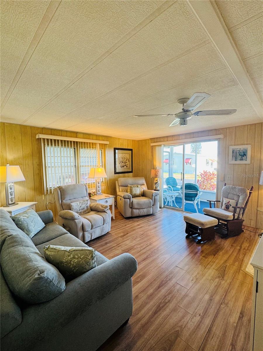 Image 14 of 60 For 320 Aloha Drive