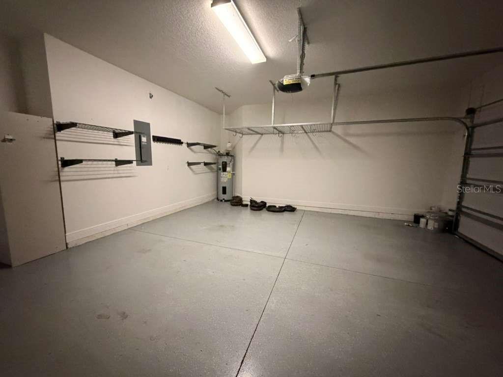 Image 16 of 36 For 11737 Verrazano Drive