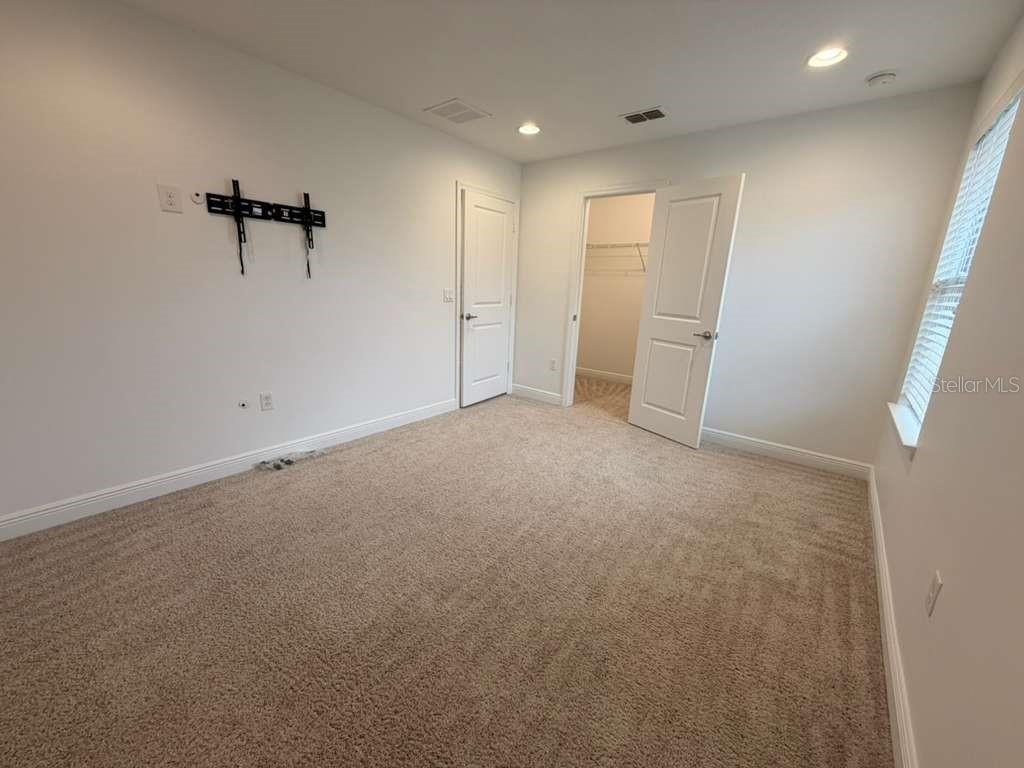 Image 29 of 36 For 11737 Verrazano Drive