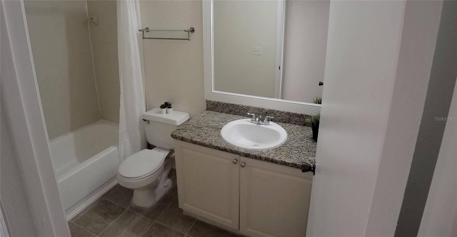 Image 10 of 18 For 2550 Alafaya Trail 3302