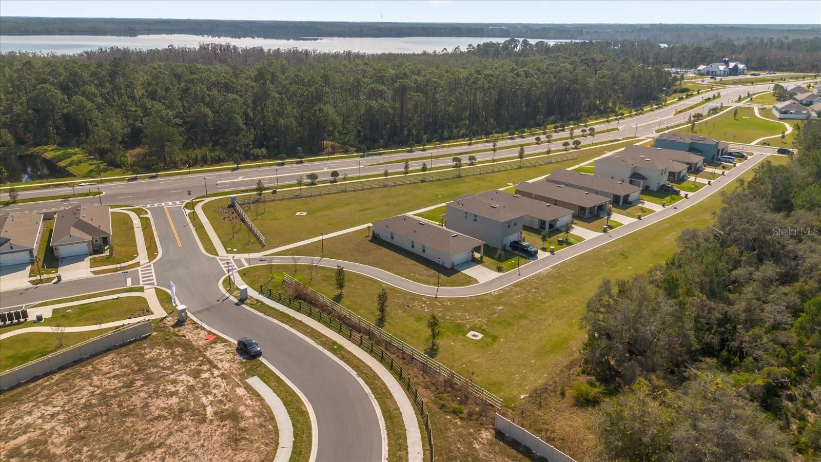 Image 25 of 30 For 6895 Botanic Boulevard