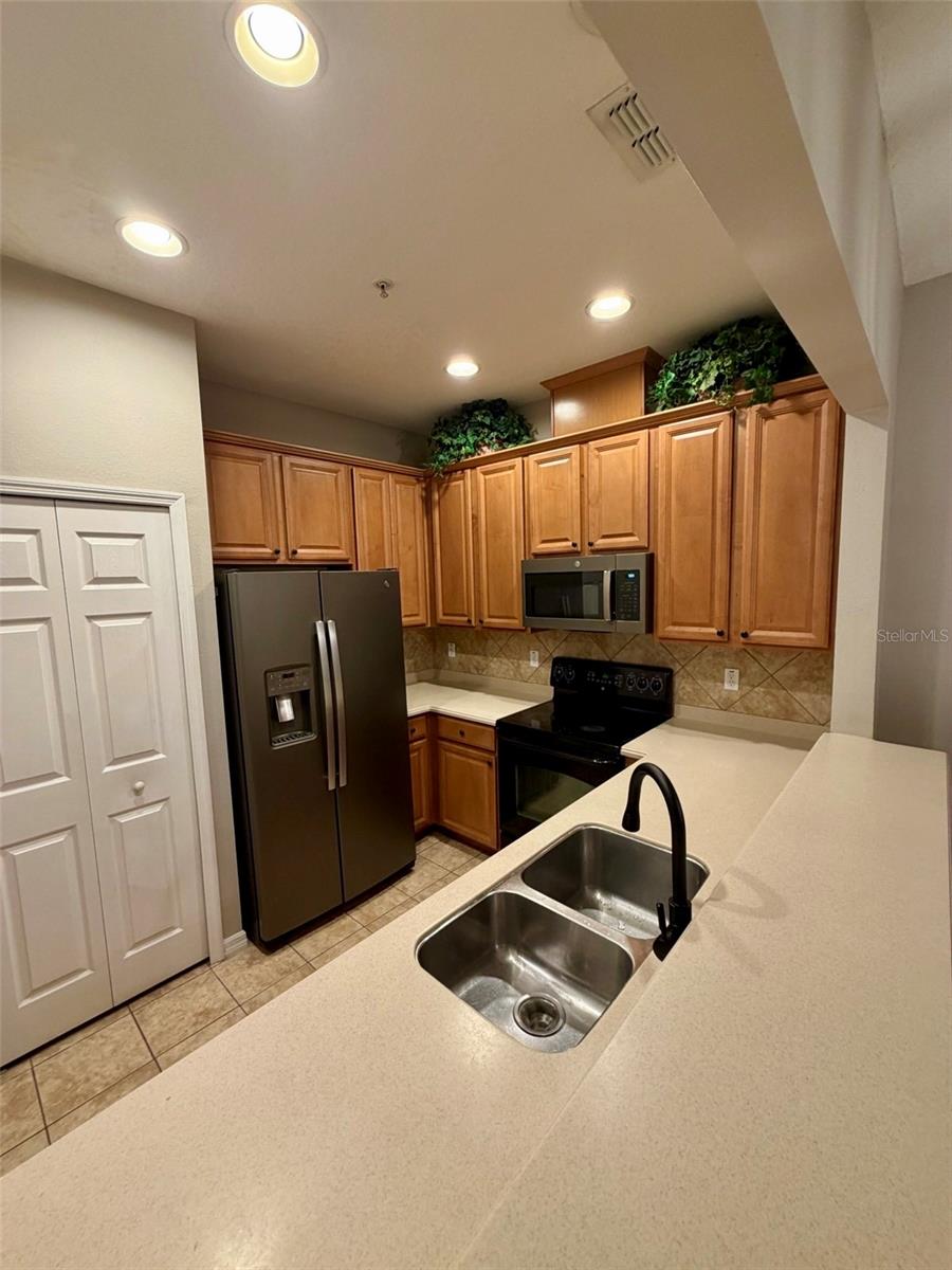 Image 2 of 11 For 1949 Beacon Bay Court