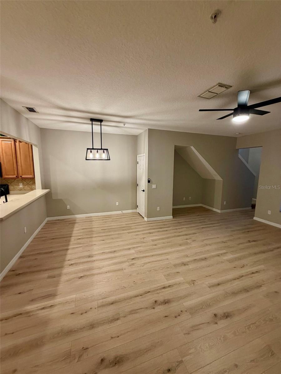 Image 4 of 11 For 1949 Beacon Bay Court