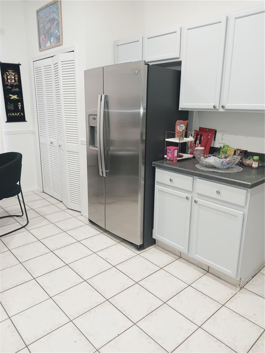 Image 14 of 25 For 14576 Laguna Beach Circle