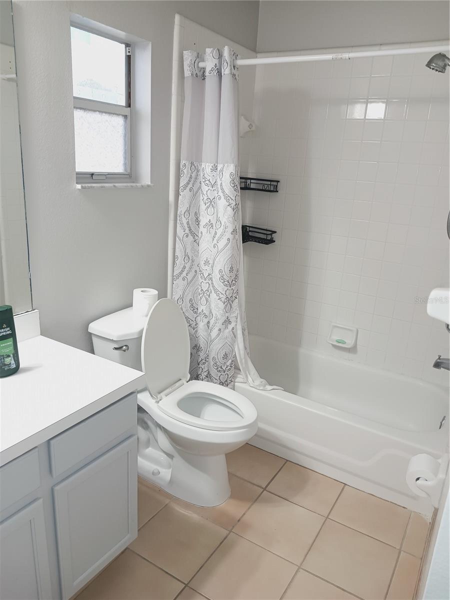 Image 20 of 25 For 14576 Laguna Beach Circle