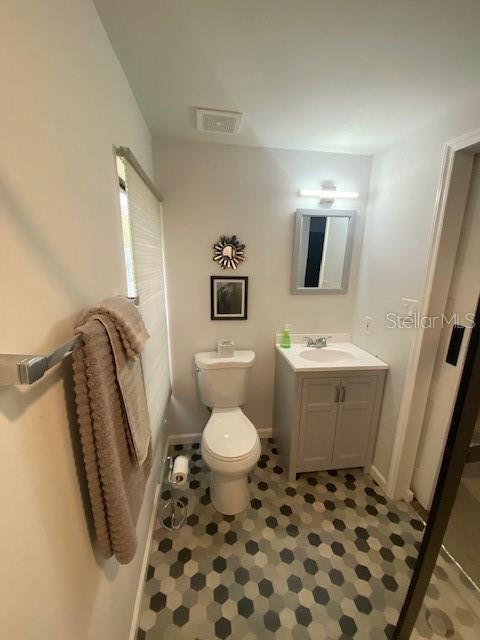 Image 10 of 15 For 5154 Bryant Avenue