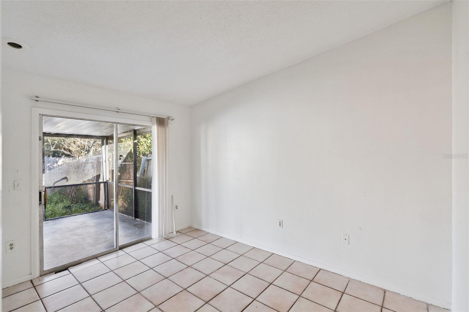 Image 12 of 19 For 1009 Stucki Terrace