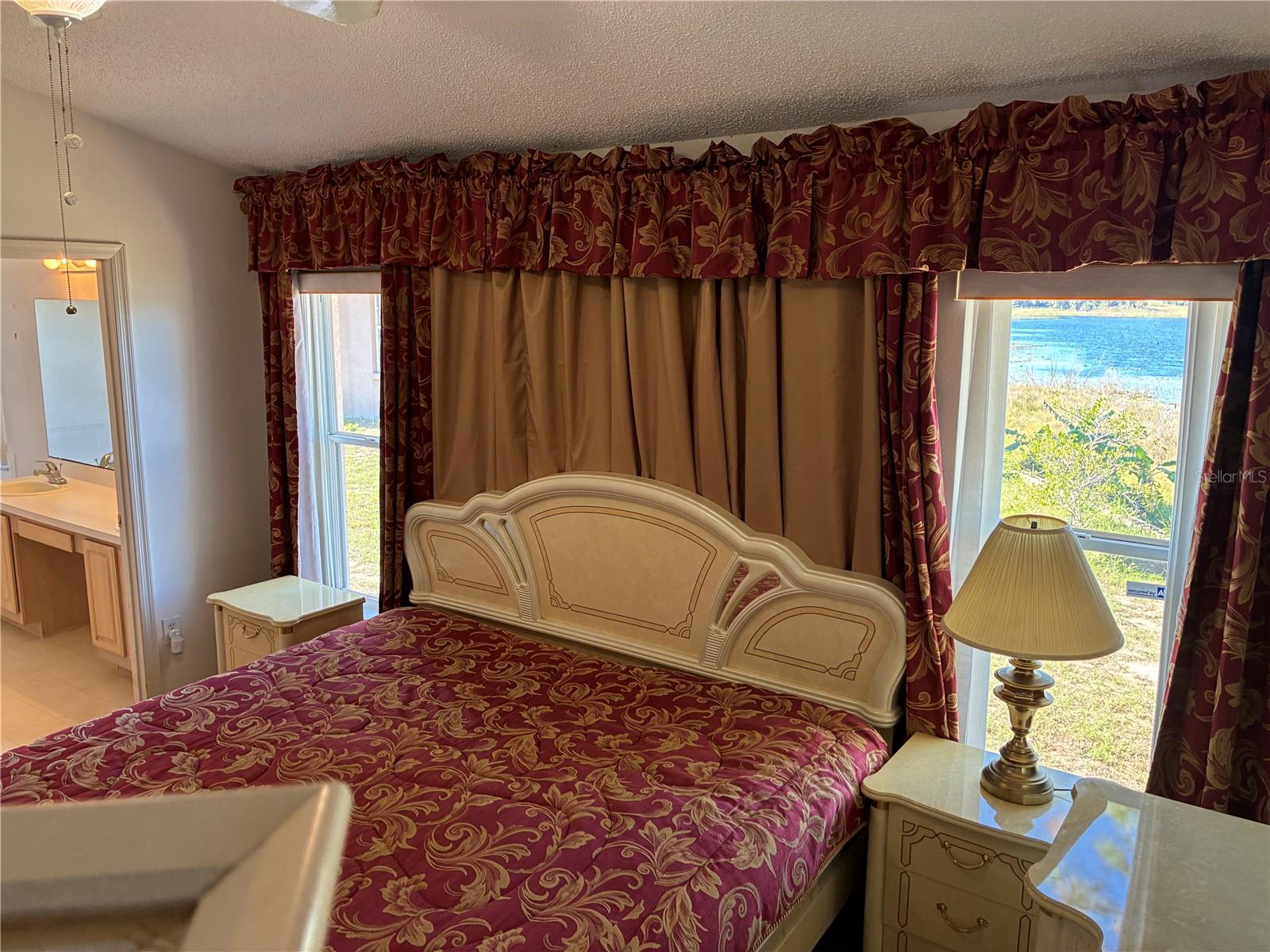 Image 20 of 41 For 5647 Long Lake Hills Road N