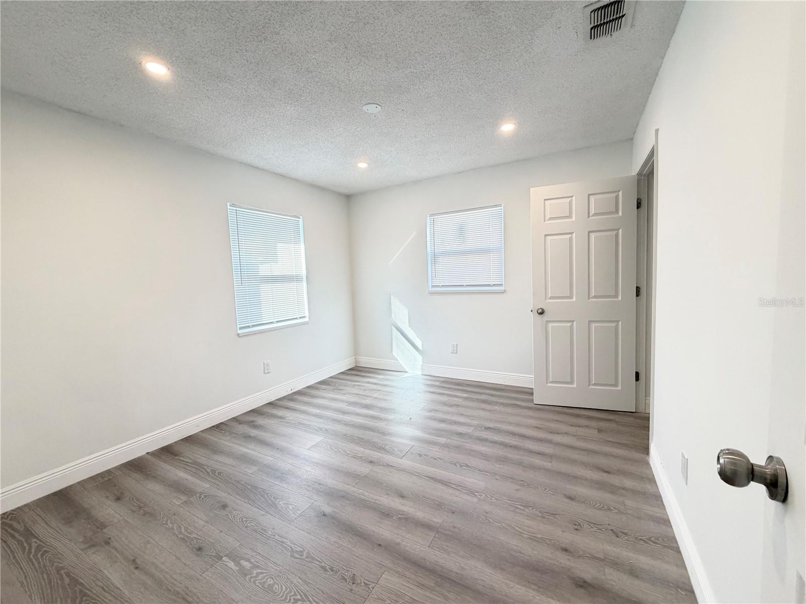 Image 12 of 21 For 3207 Chariot Place