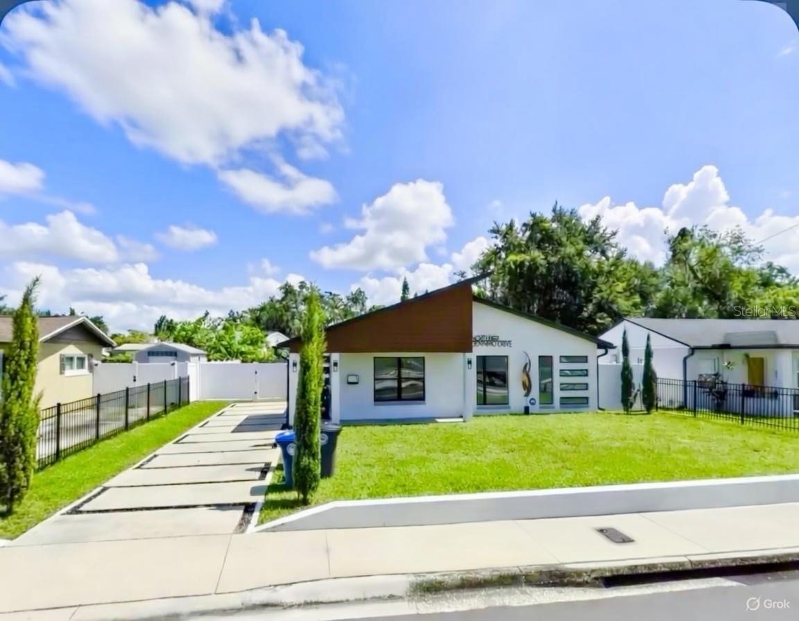 Image 26 of 47 For 860 Denning Drive