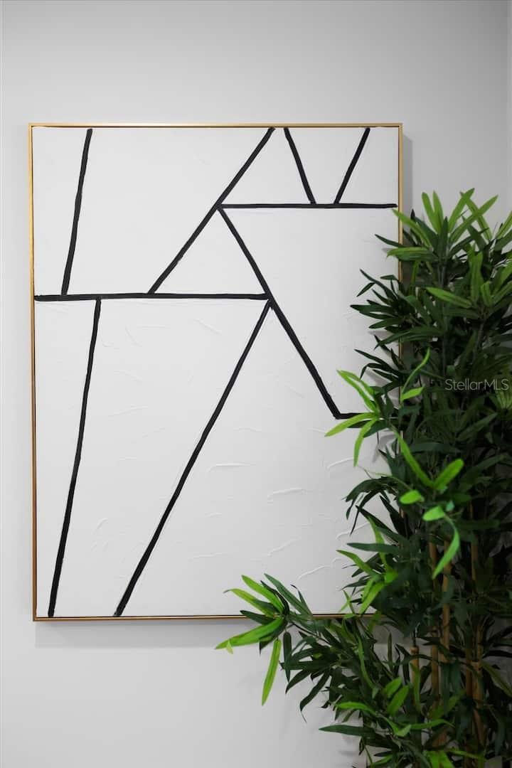 Image 28 of 47 For 860 Denning Drive