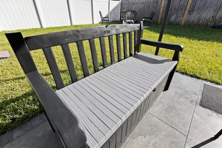 Image 34 of 47 For 860 Denning Drive