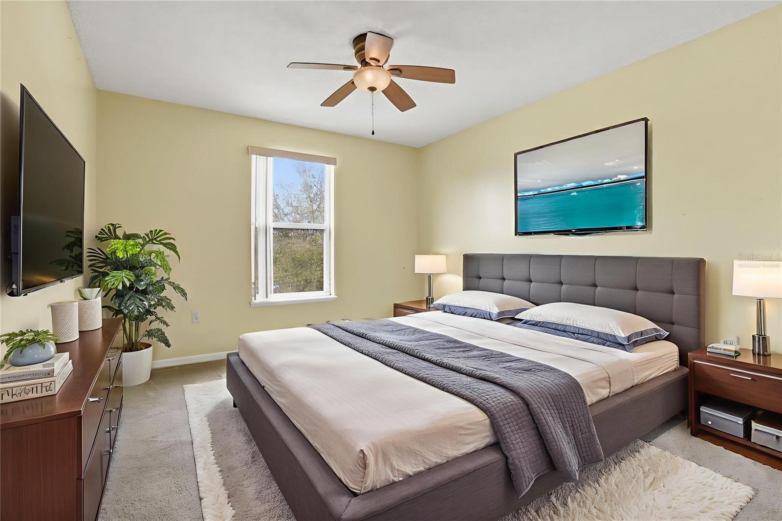 Image 36 of 56 For 310 Dagama Court