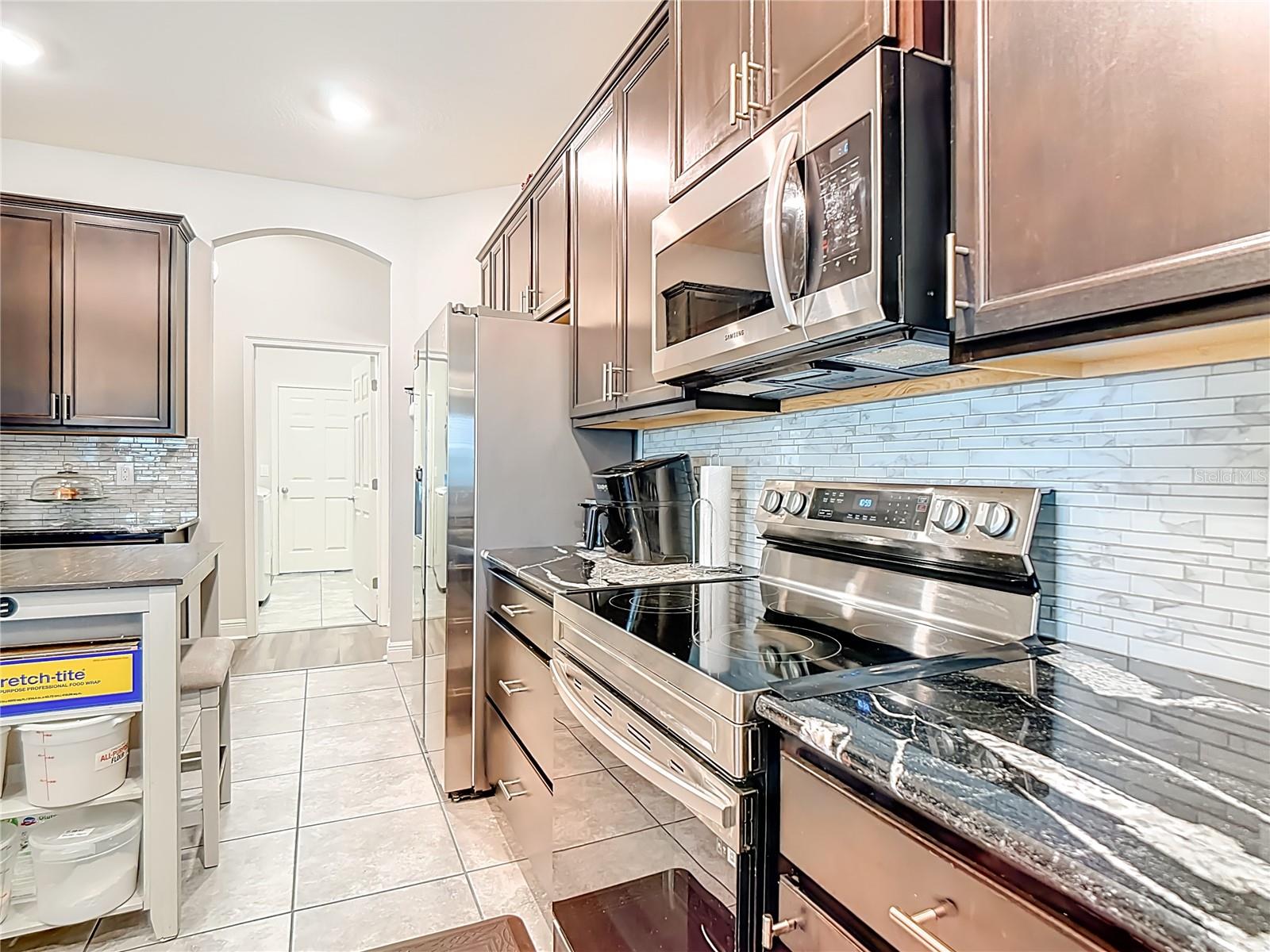 Image 11 of 33 For 237 Walkers Point Drive