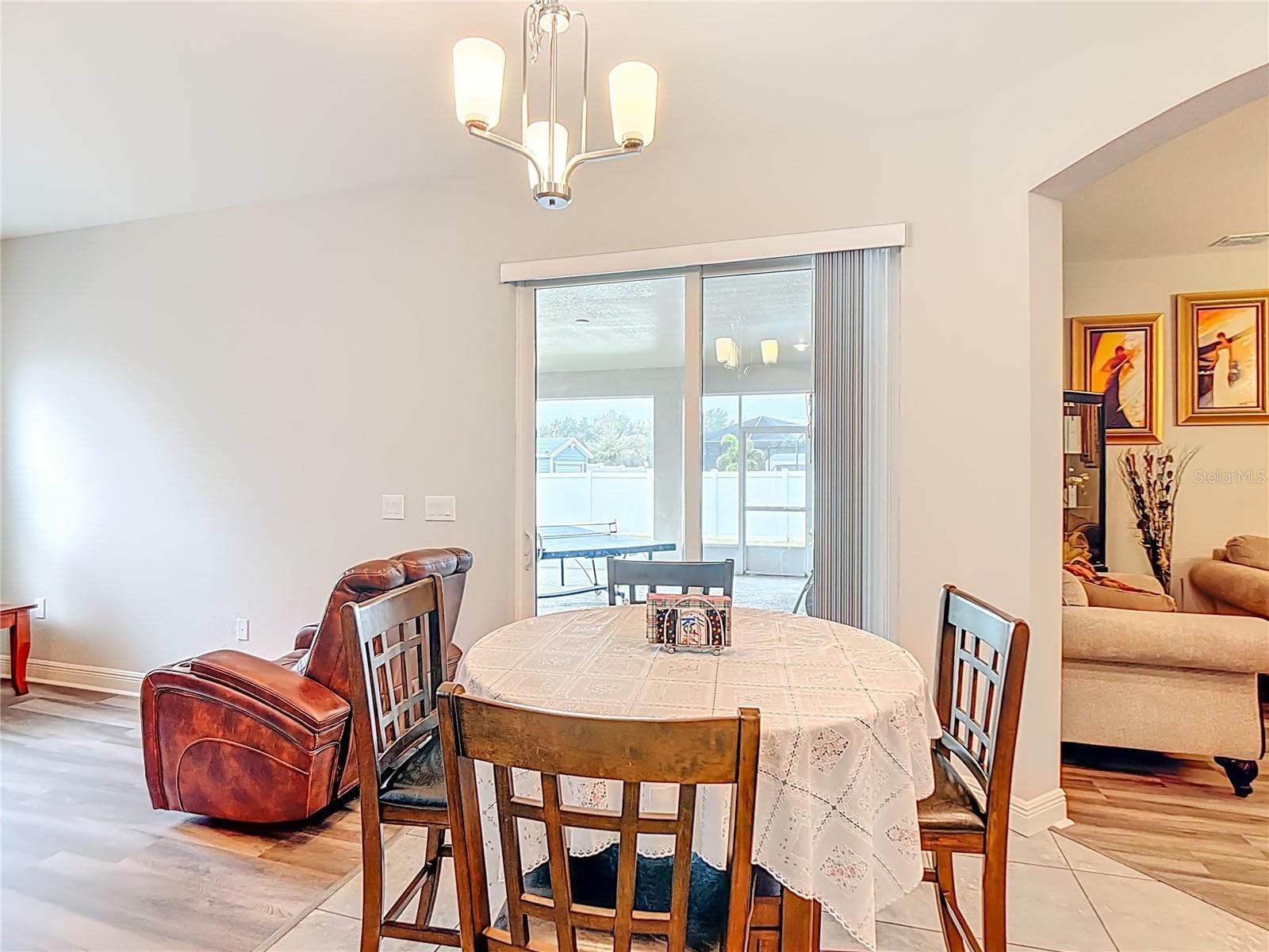 Image 12 of 33 For 237 Walkers Point Drive